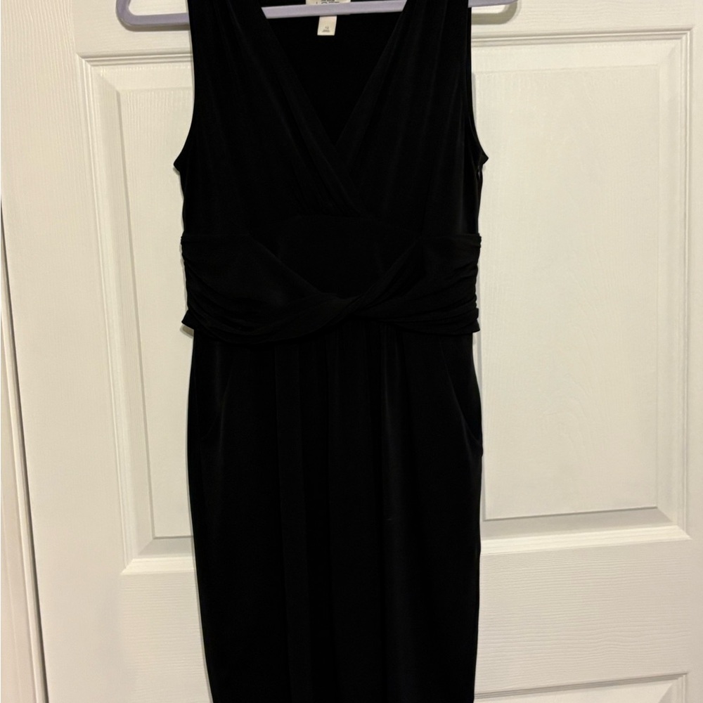 LOFT Black Ponte Mini Pocket Dress. Size 10